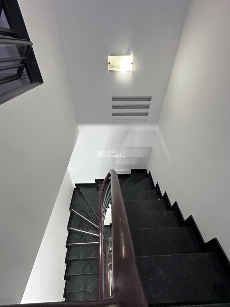 HẺM XE HƠI - TRẦN ĐÌNH XU -Q.1 - 5 TẦNG BTCT - 6PN -5WC -DT: 31M2- 7 TỶ 6