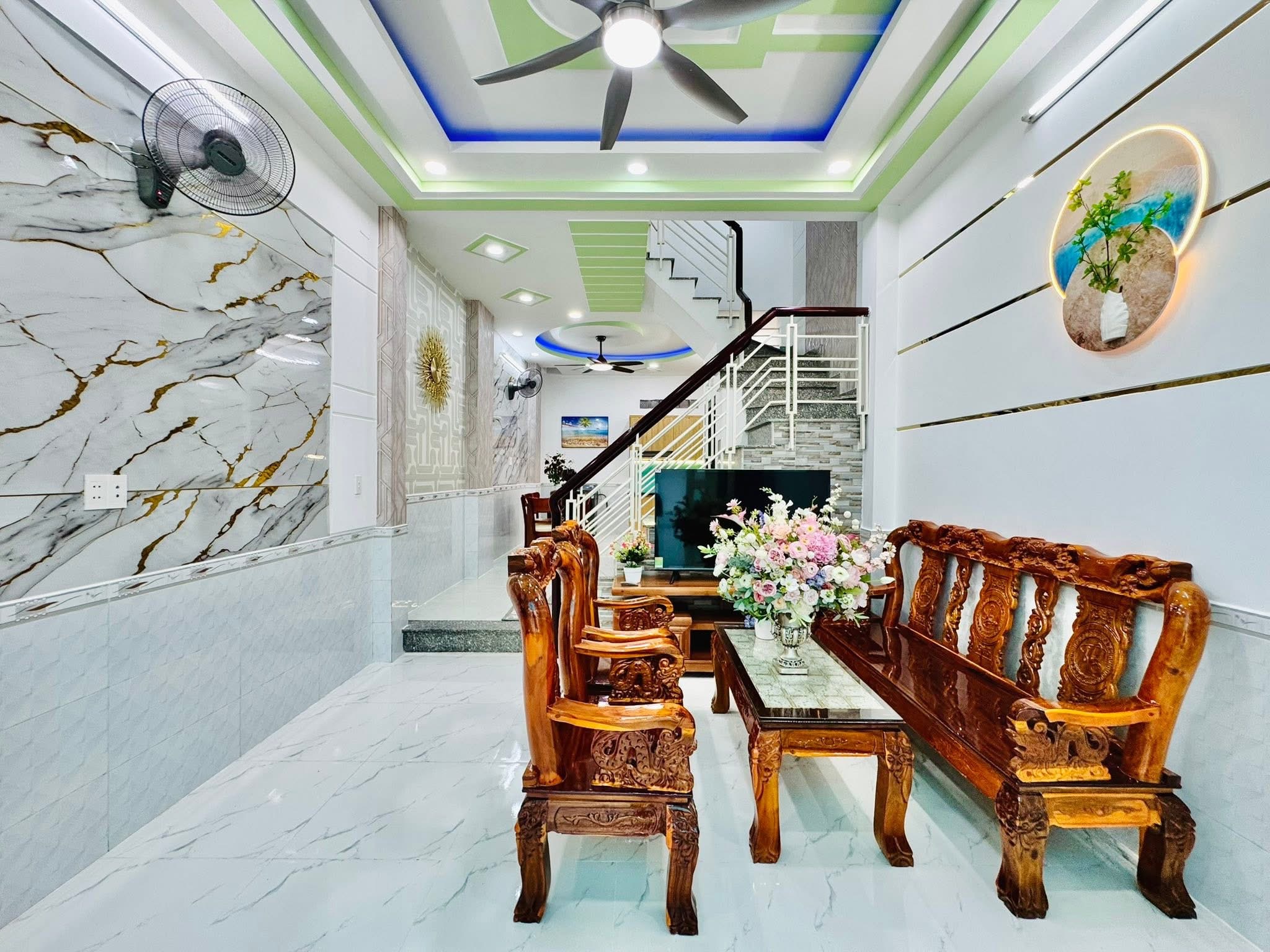 BÁN NHÀ TẶNG NỘI THẤT/ DT 59,8M2 ĐƯỜNG HOÀNG HOA THÁM, BÌNH THẠNH/ GIÁ CHỈ 5 TỶ 350TR/ SỔ SẴN