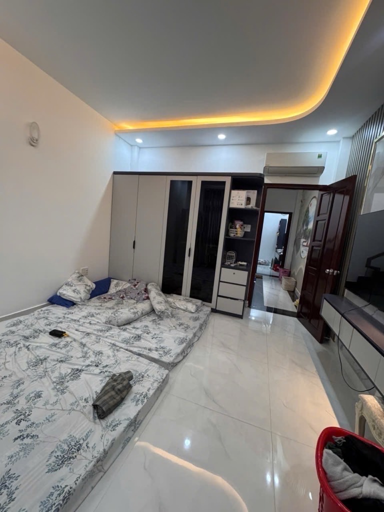 vị trí: ngay đườngLê Văn Quới , Mã Lò... cách Aeon Bình Tân 5p.
