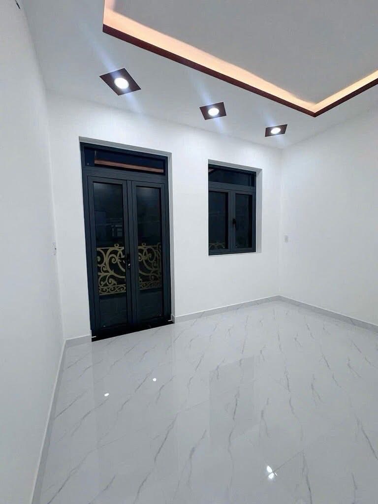 HẺM 8M NHỰA XE HƠI NGỦ TRONG NHÀ THOẢI MÁI - 