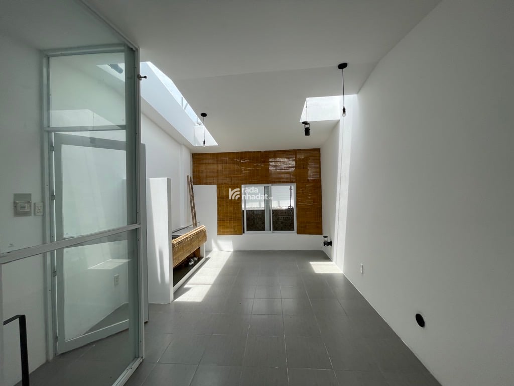 NGAY LANDMARK 81, HXH NGUYỄN HỮU CẢNH, BÌNH THẠNH, 50M2 Ở NGAY. GIẢM 350TR CHỈ CÒN 10.2T TL 