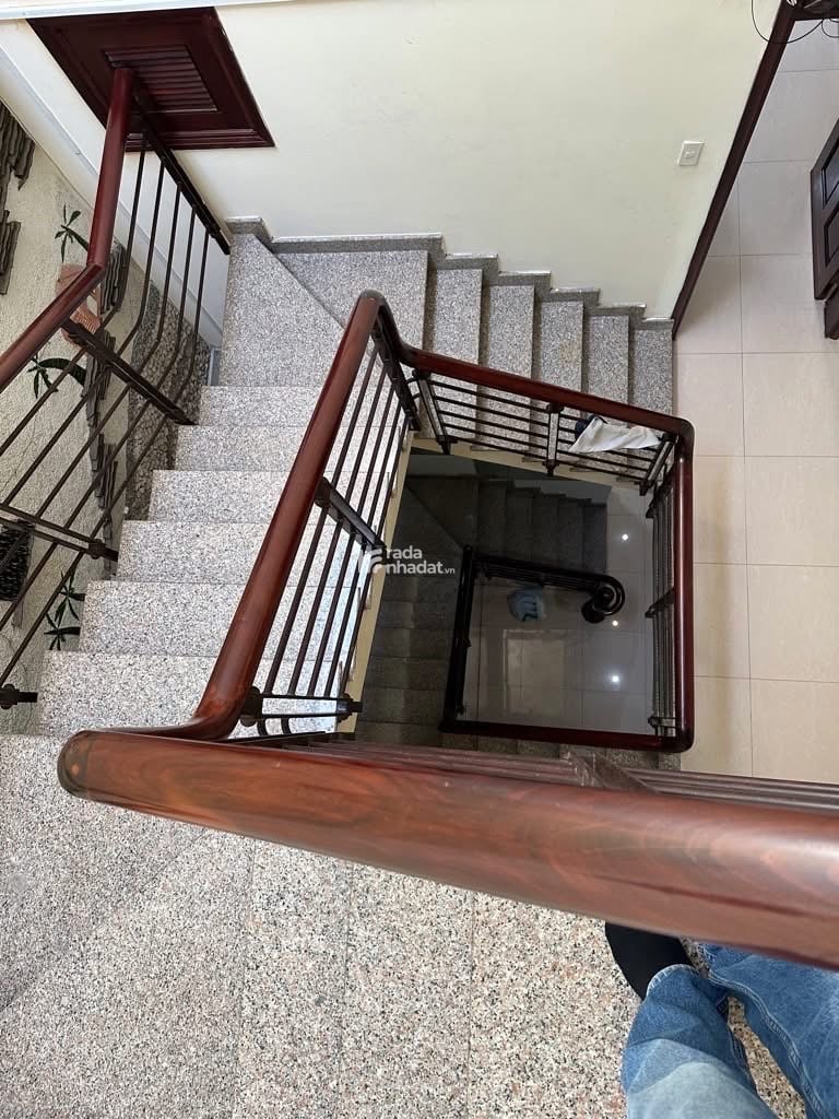 NHÀ TRUNG TÂM P.11 - HẺM TRƯỚC NHÀ 8M - DIỆN TÍCH ĐẸP 4 x 22 - 3 TẦNG 4PN - GIÁ CHỈ HƠN 8 TỶ TL