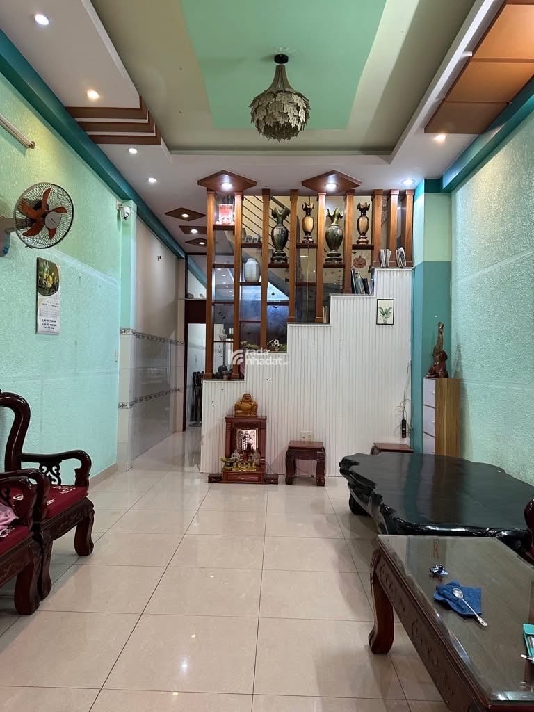 NHÀ TRUNG TÂM P.11 - HẺM TRƯỚC NHÀ 8M - DIỆN TÍCH ĐẸP 4 x 22 - 3 TẦNG 4PN - GIÁ CHỈ HƠN 8 TỶ TL