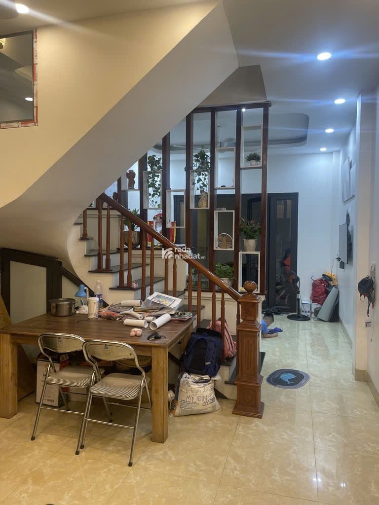 Hiếm lô góc Hoàng Hoa Thám gần phố ngõ thông kinh doanh 48m2 x 5 tầng hơn 10 tỷ