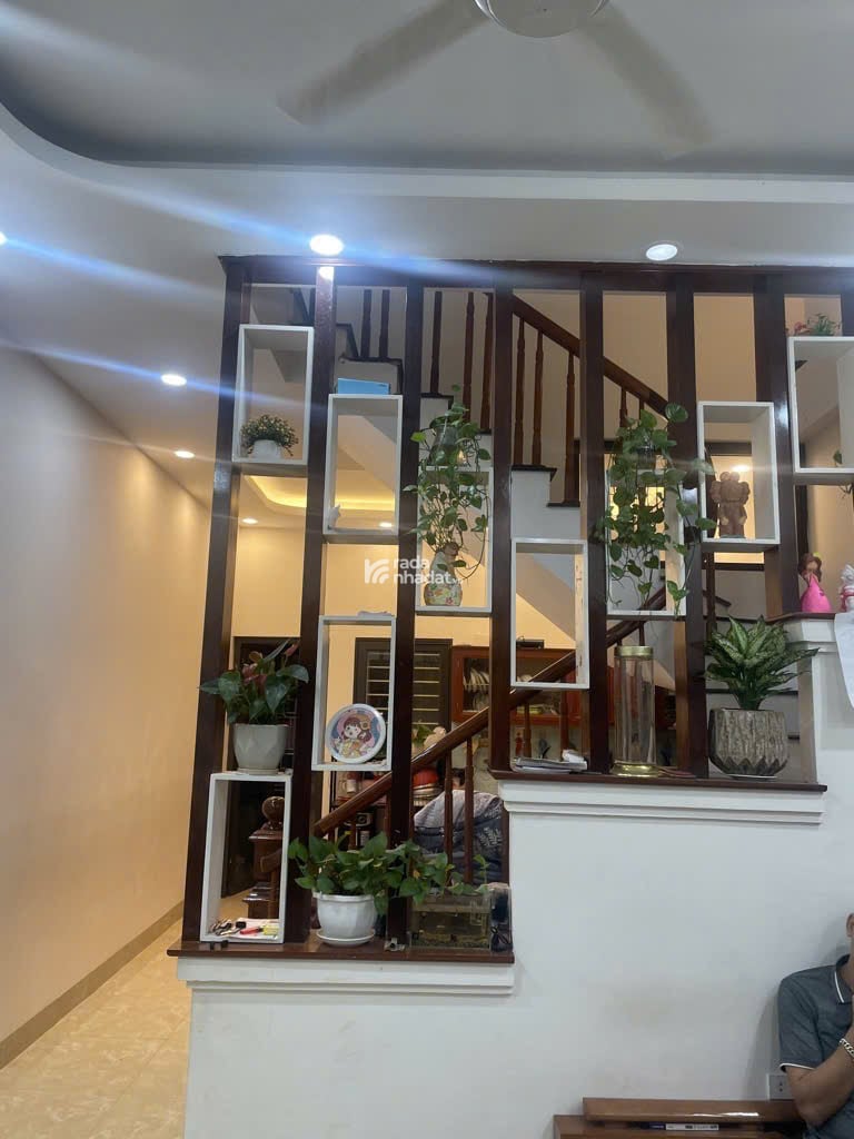 Hiếm lô góc Hoàng Hoa Thám gần phố ngõ thông kinh doanh 48m2 x 5 tầng hơn 10 tỷ