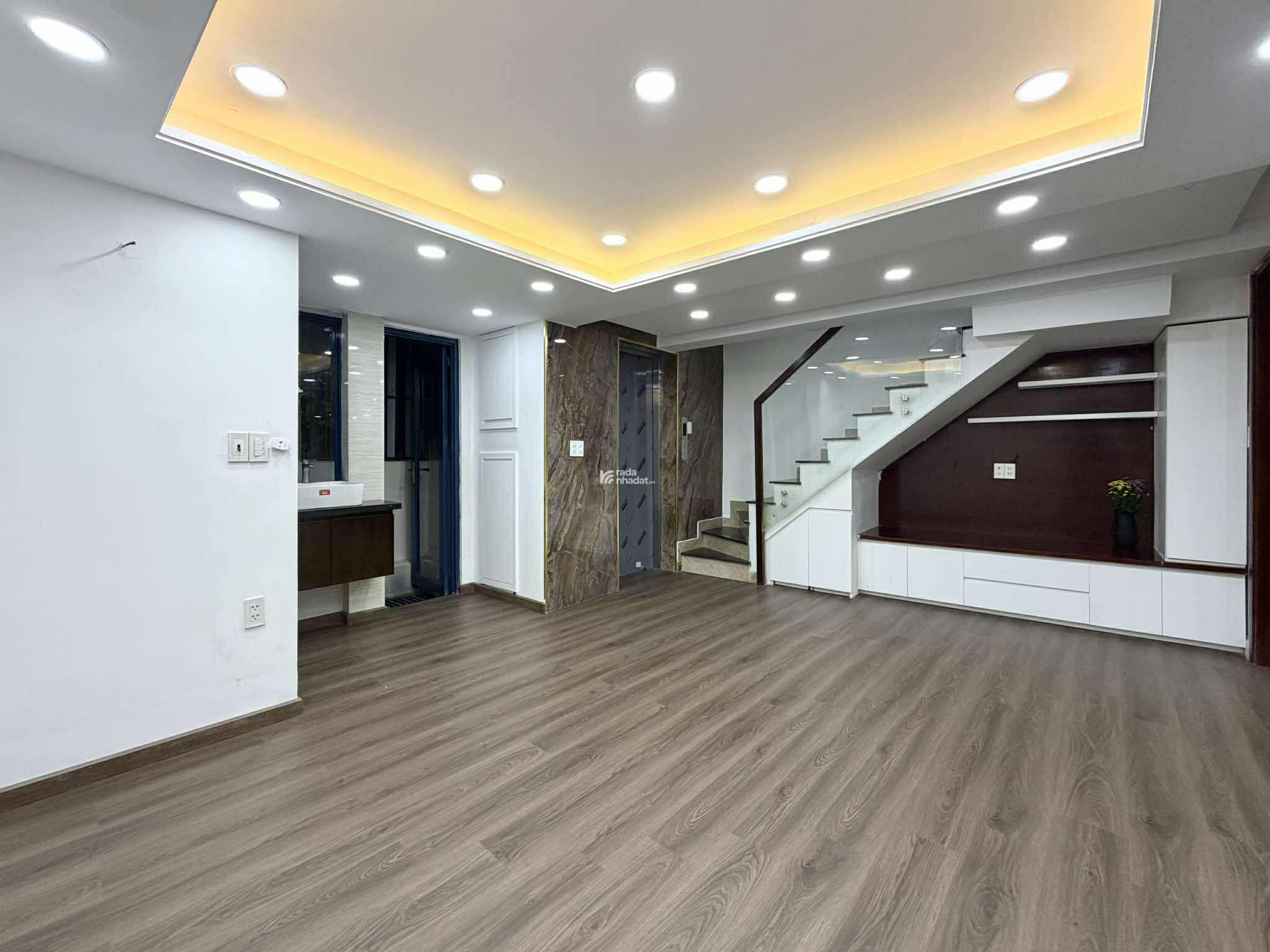 VILLA MẶT TIỀN PHÚ NHUẬN GIÁP NGUYỄN VĂN TRỖI - HẦM  4 TẦNG THANG MÁY - 18.3 TỶ