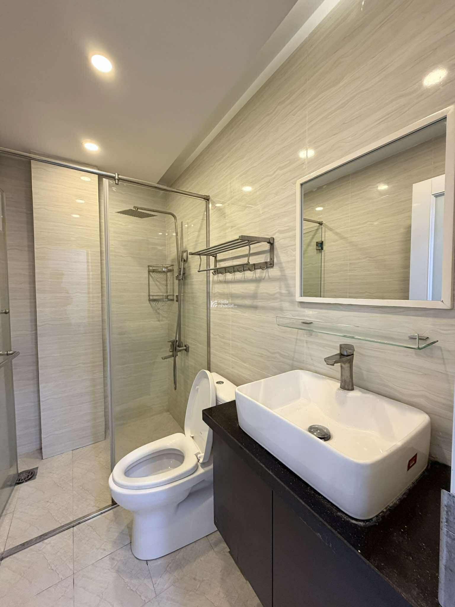 VILLA MẶT TIỀN PHÚ NHUẬN GIÁP NGUYỄN VĂN TRỖI - HẦM  4 TẦNG THANG MÁY - 18.3 TỶ