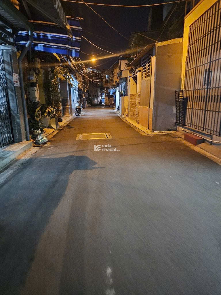 Hẻm xe tải Lê Văn Lương Q7 -kết cấu 3 lầu --60MV --4*15--nhỉnh 4T TL - bán gấp chia tài sản