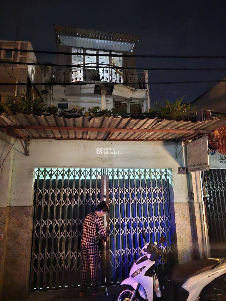 Hẻm xe tải Lê Văn Lương Q7 -kết cấu 3 lầu --60MV --4*15--nhỉnh 4T TL - bán gấp chia tài sản