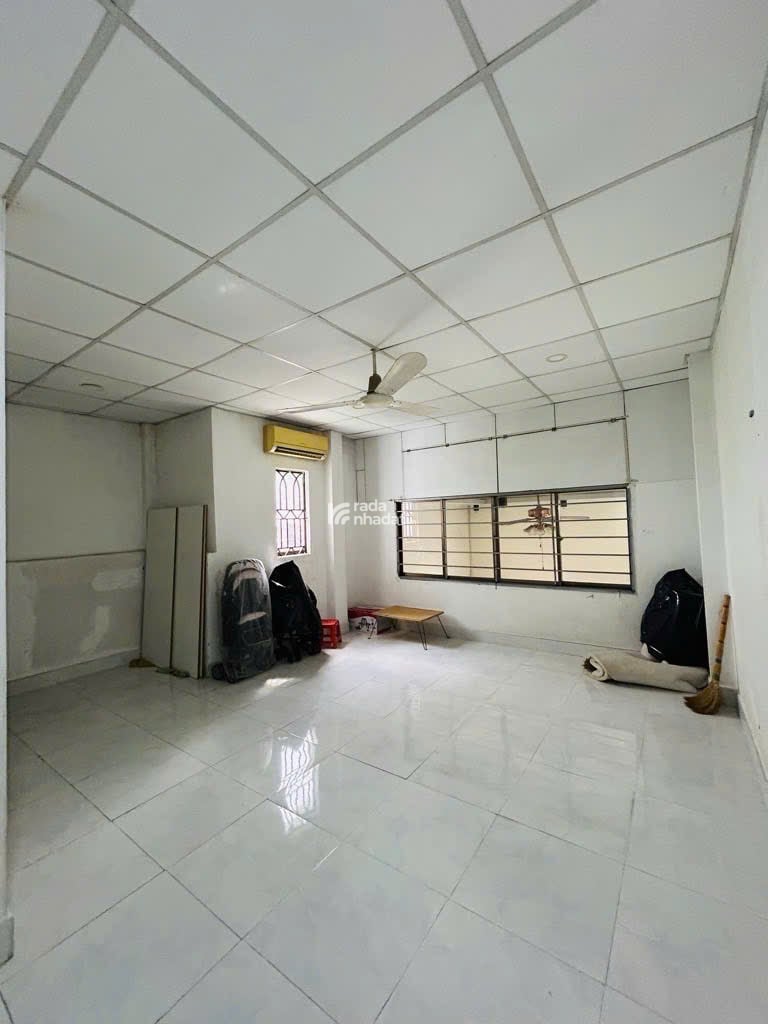 Hẻm xe tải Lê Văn Lương Q7 -kết cấu 3 lầu --60MV --4*15--nhỉnh 4T TL - bán gấp chia tài sản