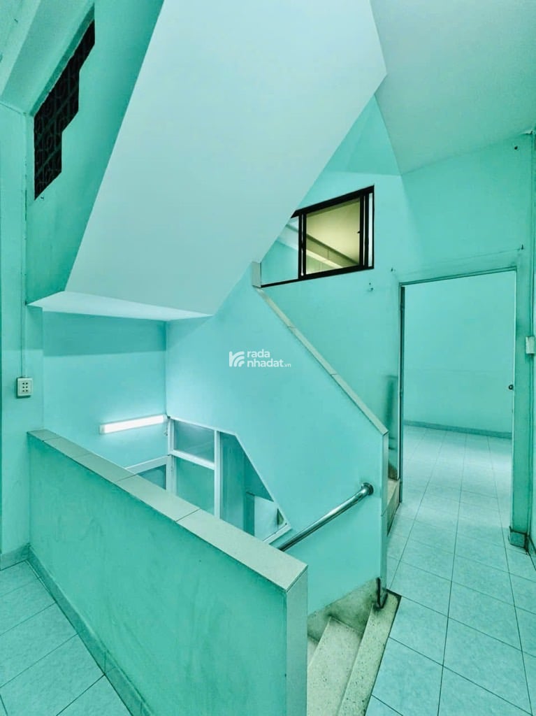 HXH KINH DOANH LÊ TỰ TÀI, PHÚ NHUẬN, 3 TẦNG MỚI Ở NGAY. GIẢM 350TR CHỈ CÒN 5.7T