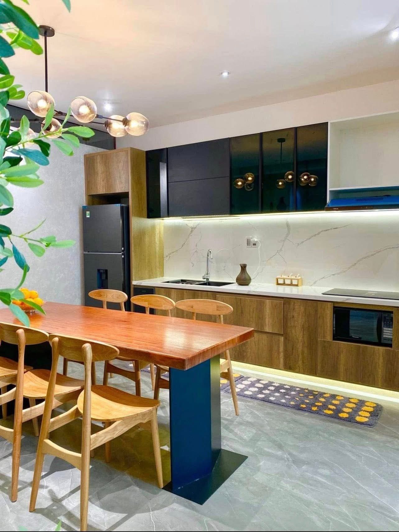 Kẹt tiền cần bán nhà Nguyễn Gia Trí, Bình Thạnh, gần bến xe miền đông, SHR giá nhỉnh 4 tỷ TL