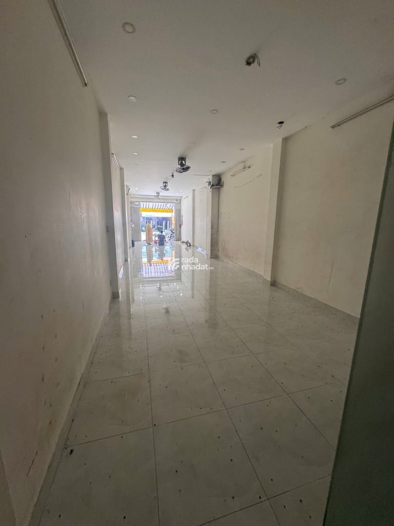 NGAY CHỢ VẢI, MTKD PHÚ THỌ HÒA, TÂN PHÚ, 120M2 HIẾM CÓ. GIẢM 950TR CHỈ CÒN 24.45T TL TỐT