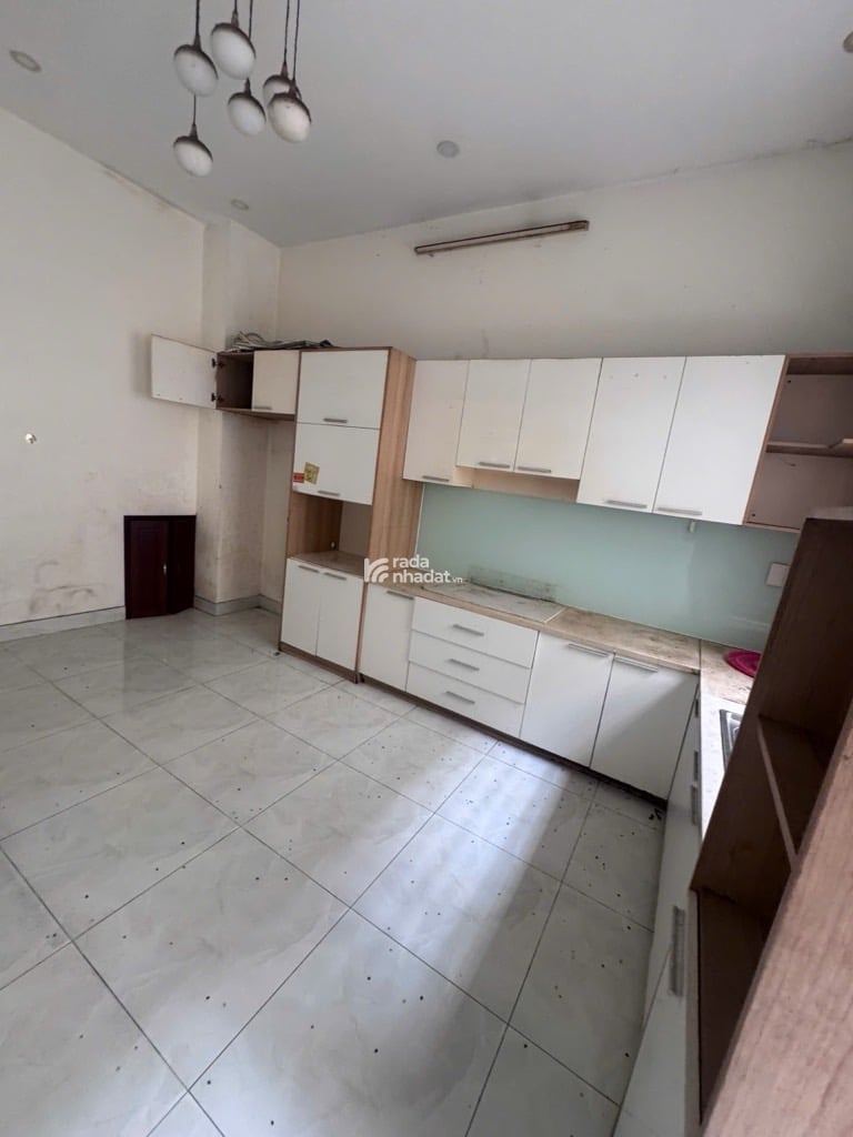 NGAY CHỢ VẢI, MTKD PHÚ THỌ HÒA, TÂN PHÚ, 120M2 HIẾM CÓ. GIẢM 950TR CHỈ CÒN 24.45T TL TỐT