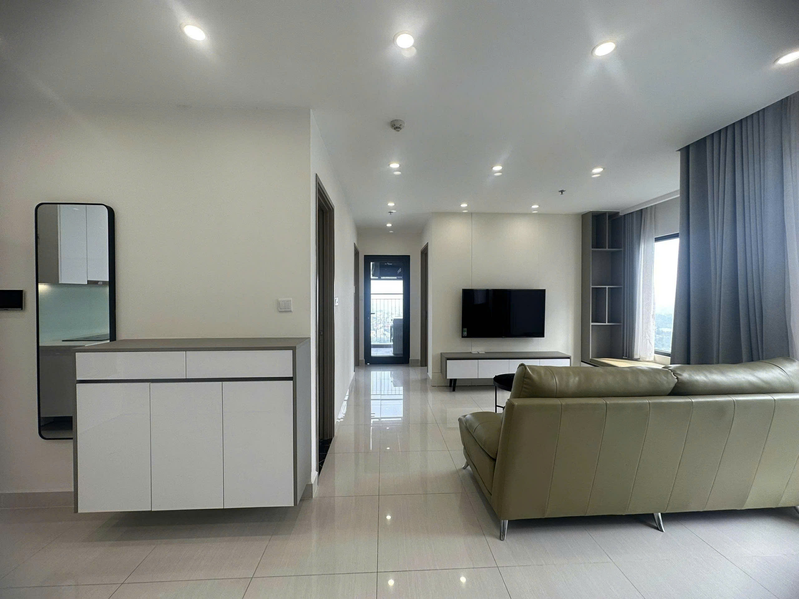 Cho thuê căn hộ 2 ngủ ở Vinhomes smart city