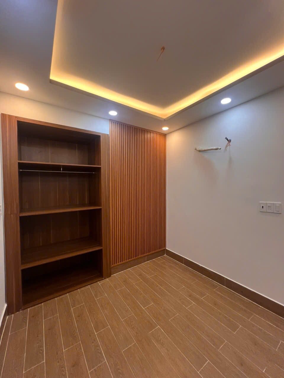 Lạc Long Quân, P. Tân Hoà ( Phường 8 cũ Tân Bình. Giá 4,350 tỷ