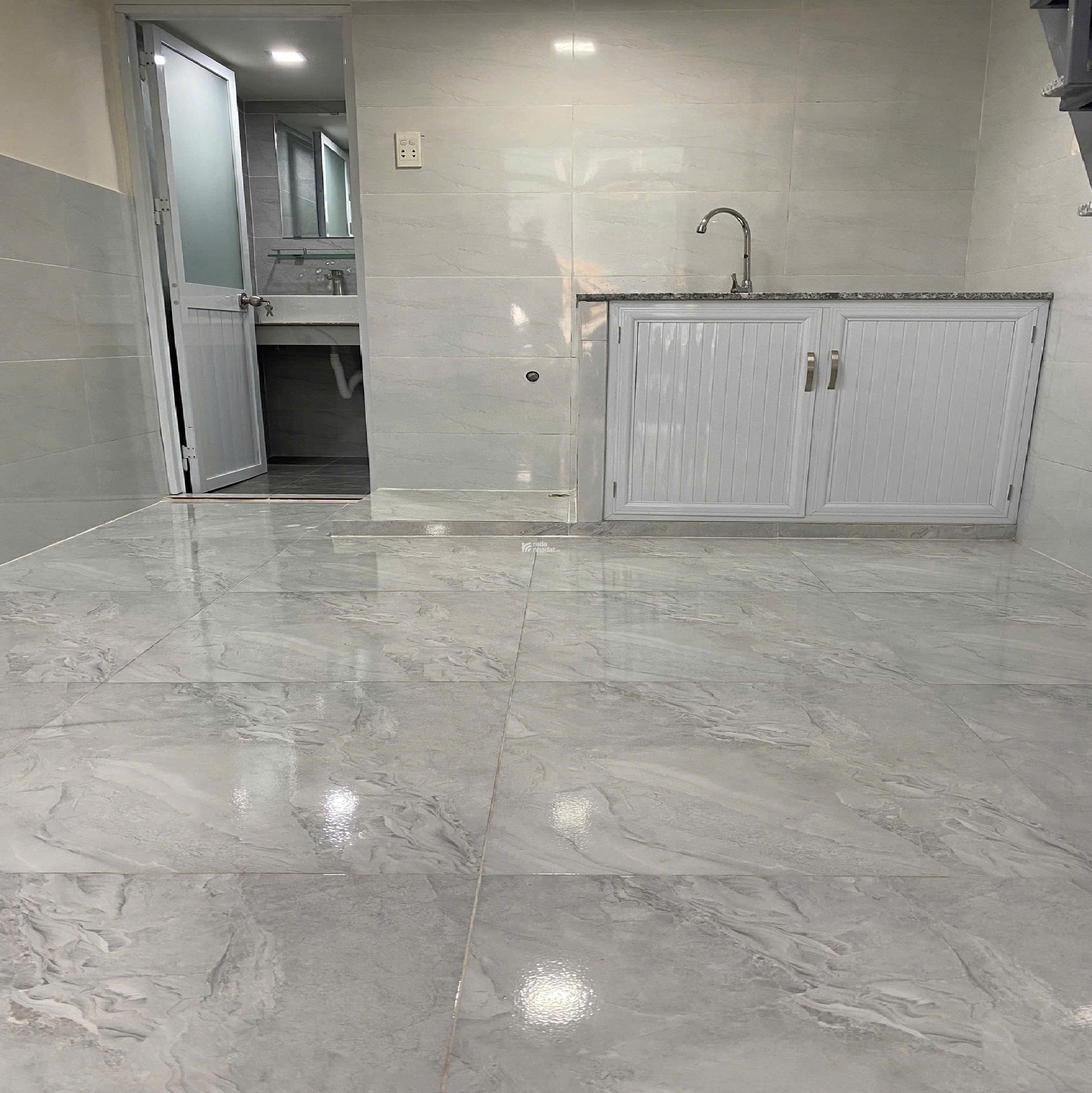 Bán nhà Cách Mạng Tháng Tám -Quận 3 - 4.6 x 6.4 m - Giá 3.8 tỷ