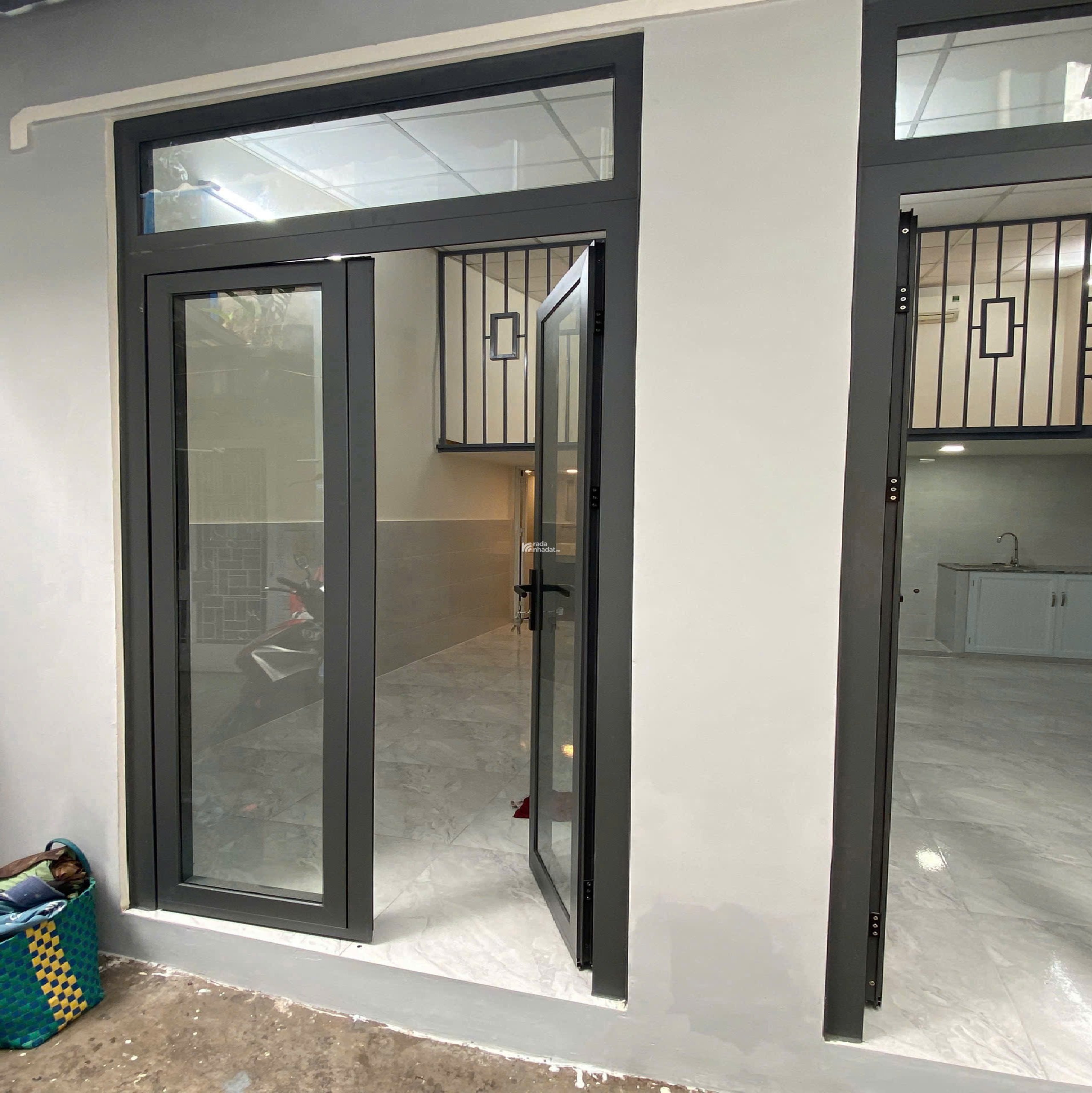 Bán nhà Cách Mạng Tháng Tám -Quận 3 - 4.6 x 6.4 m - Giá 3.8 tỷ
