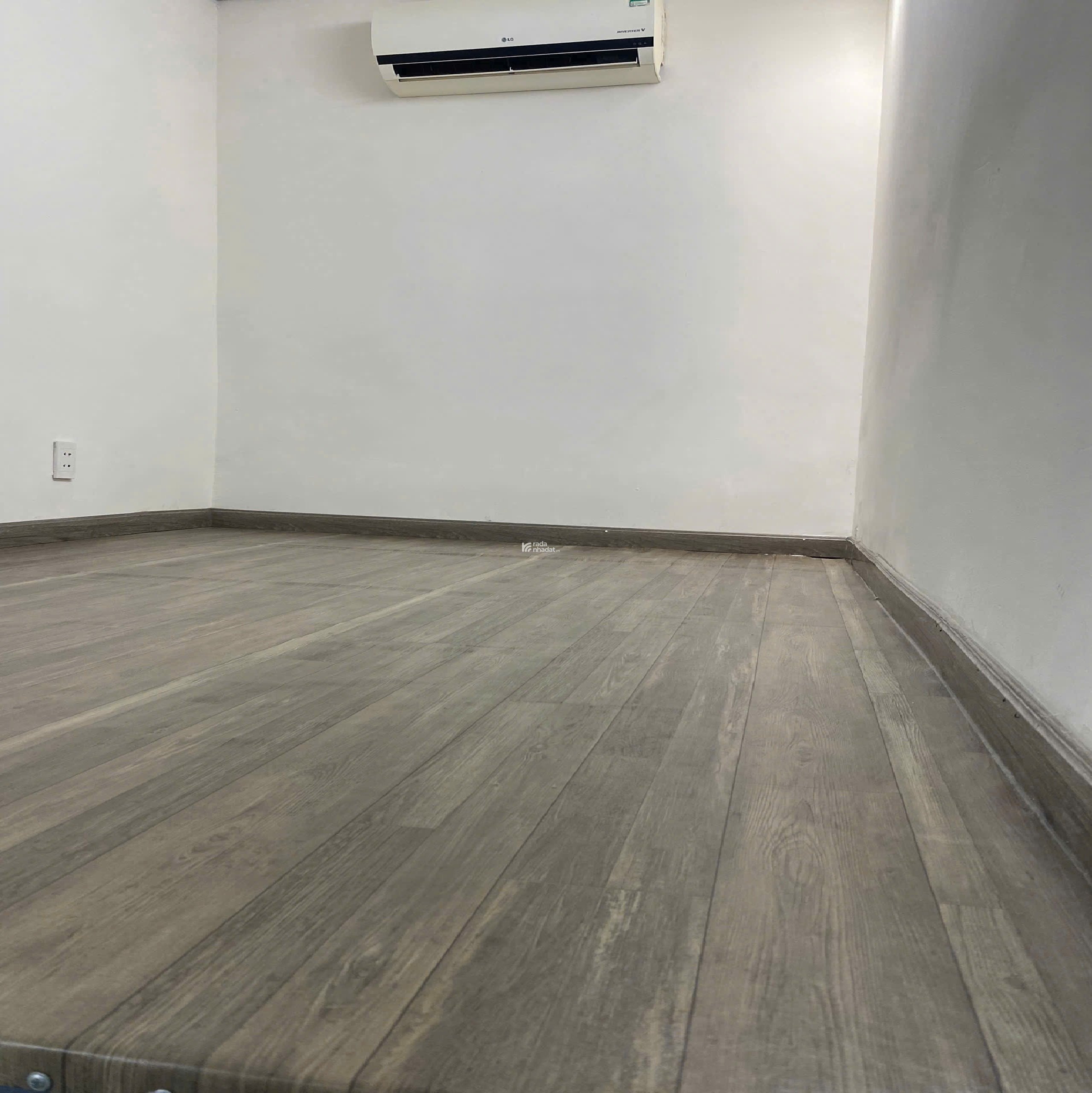 Bán nhà Cách Mạng Tháng Tám -Quận 3 - 4.6 x 6.4 m - Giá 3.8 tỷ