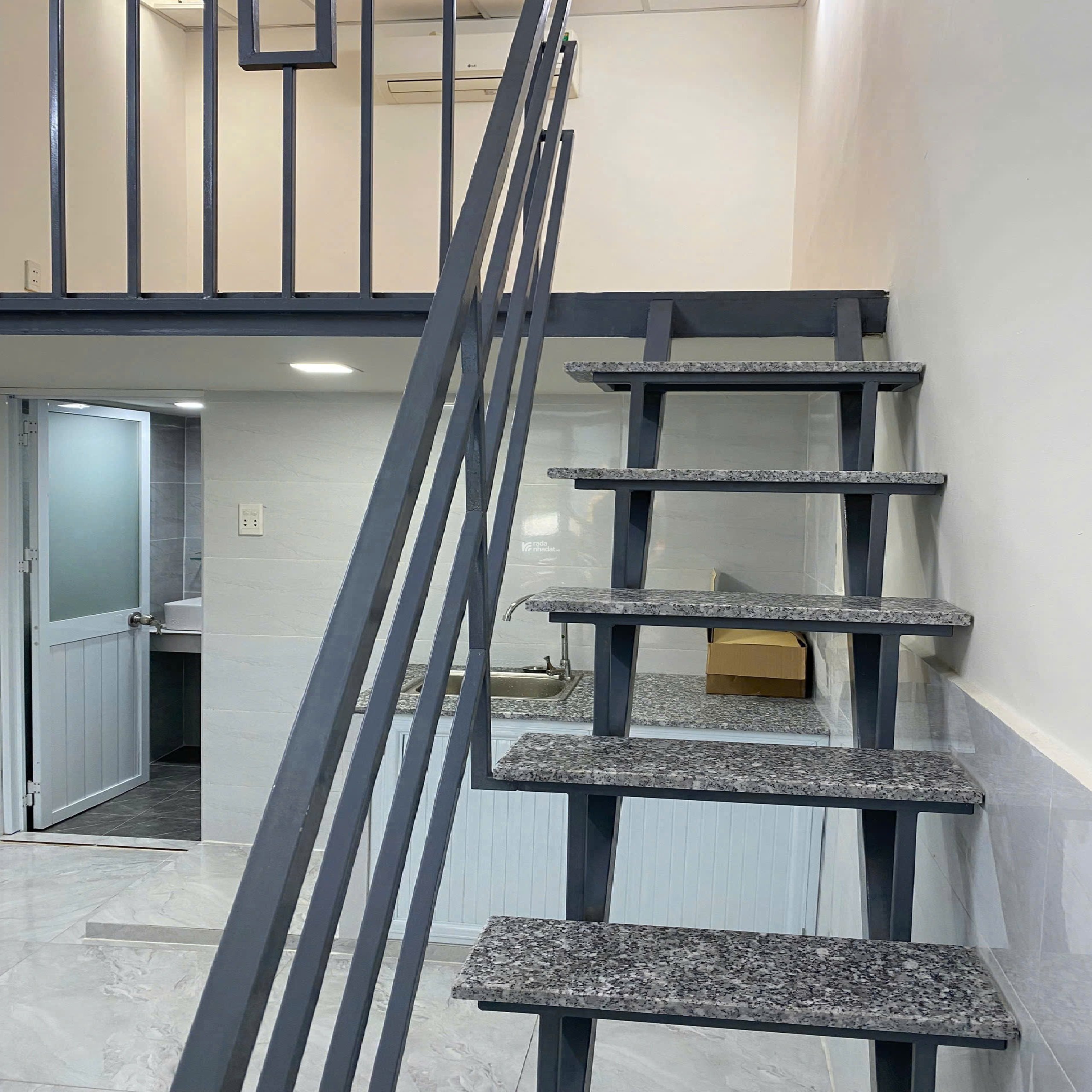 Bán nhà Cách Mạng Tháng Tám -Quận 3 - 4.6 x 6.4 m - Giá 3.8 tỷ