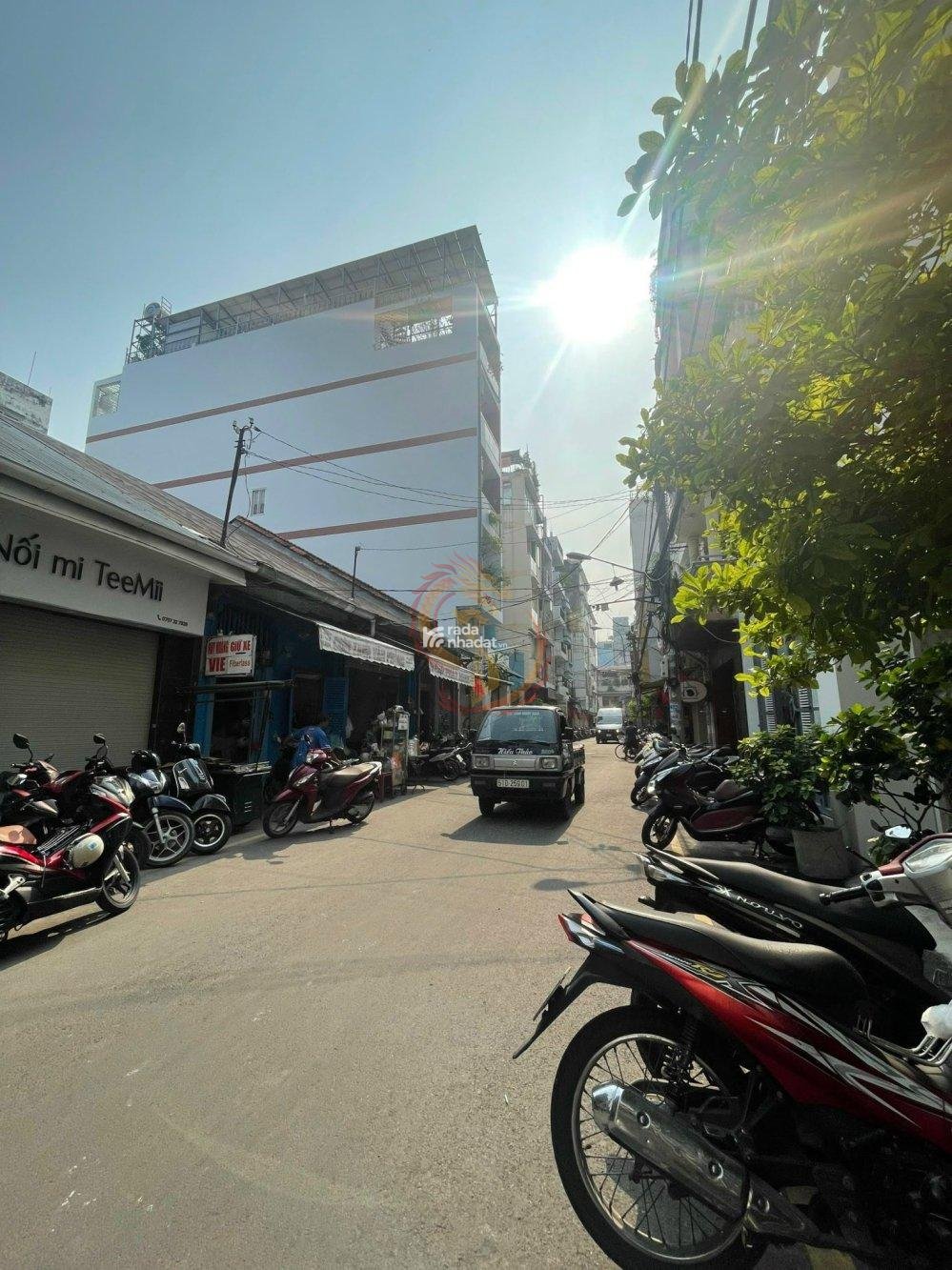 130 tỷ! Bán nhà phố Đ. Nguyễn Thái Bình, Q.1 12x24m  3 tầng