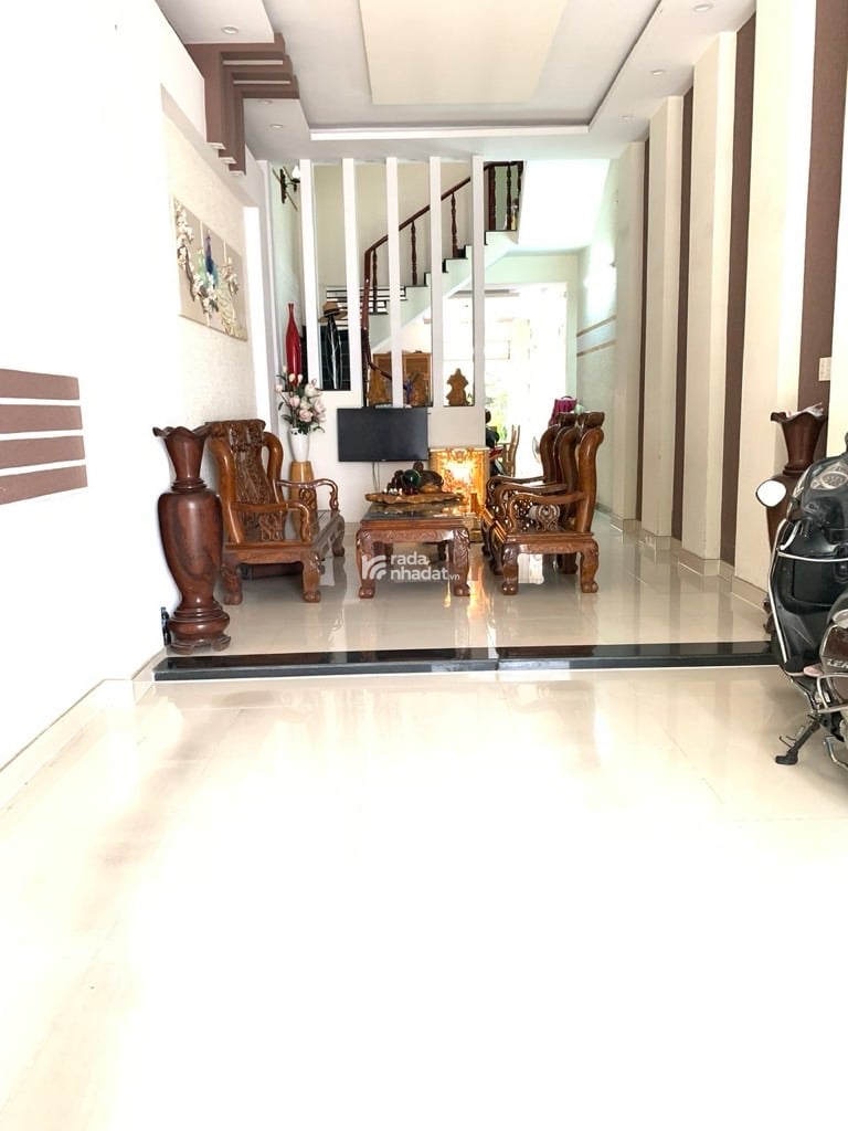 BÁN NHÀ 3TẦNG PHƯỜNG PHƯỚC BÌNH Q9 -HÀNG XÓM GLOBAL CITY - 95M2 NGANG 4M - SHR -NHỈNH 10TỶ TL