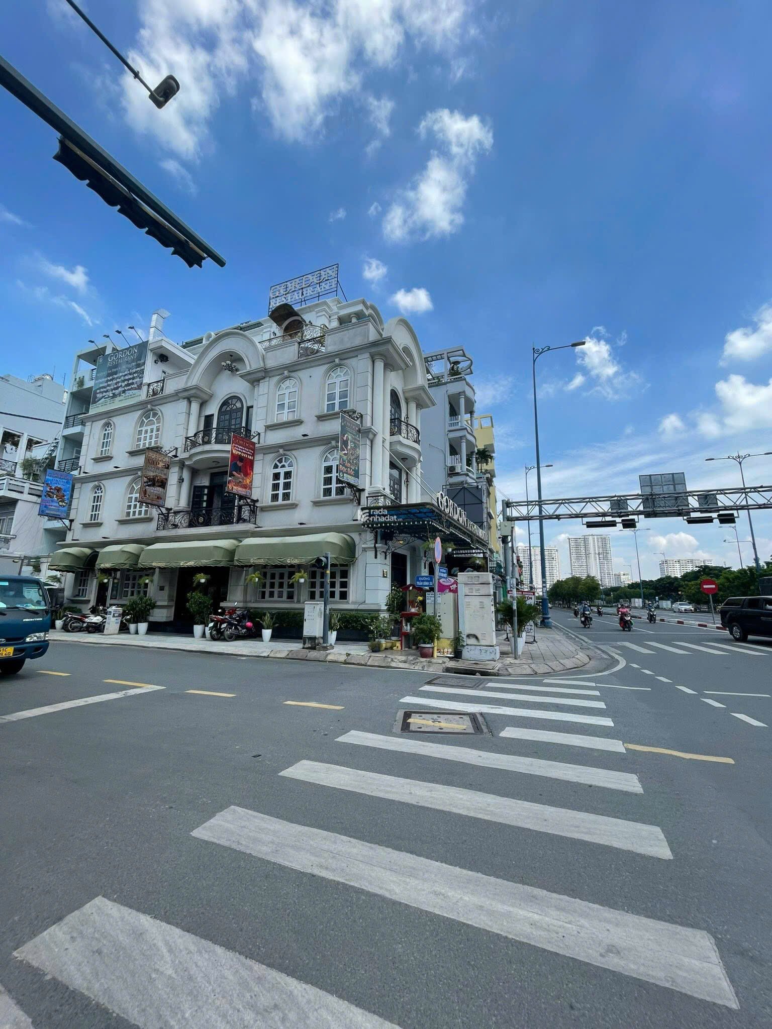 BÁN GÓC 2MT TRẦN ĐÌNH XU- VÕ VĂN KIỆT- 9,5X23M, 4 LẦU, 120 TỶ