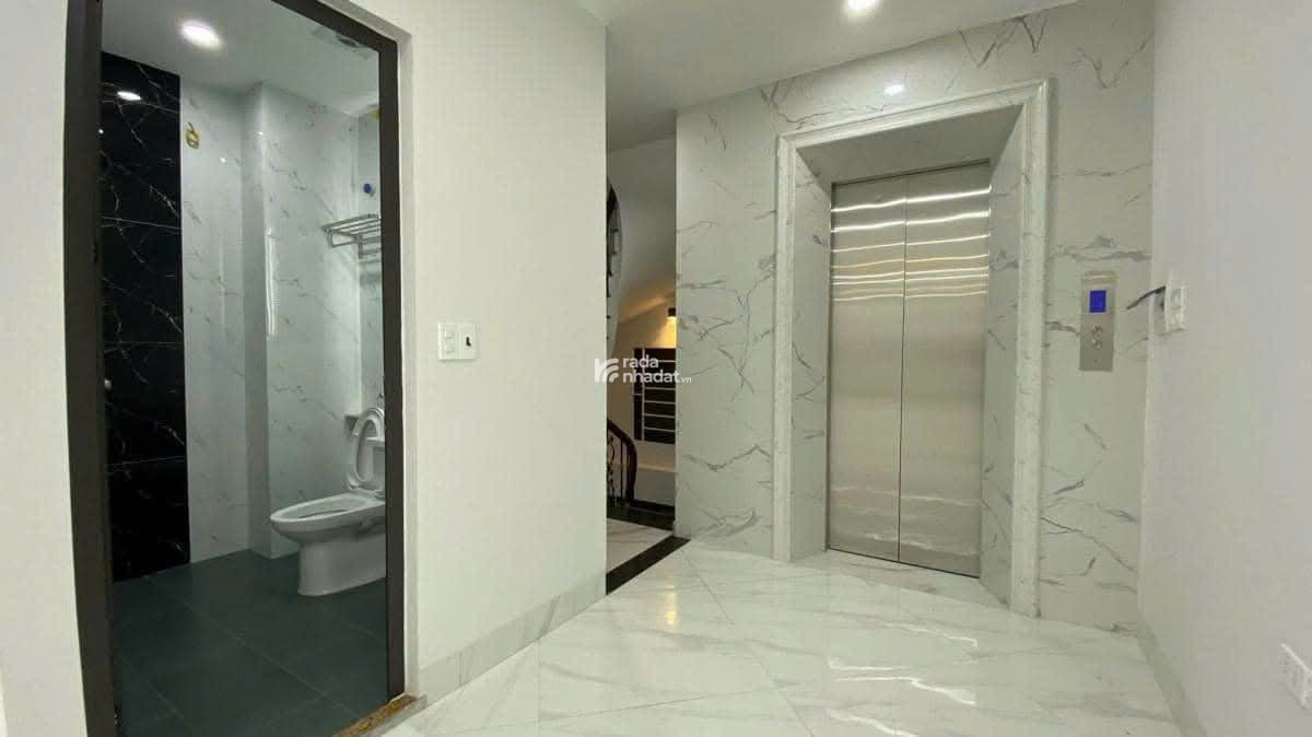 Ngõ Gốc Đề mặt phố xe tải tránh bán nhà 71m2 giá 24,5 tỷ