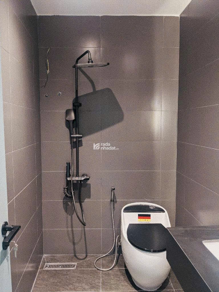 Nhỉnh 5tỷ - 80MV - hẻm ôtô tới cửa - nhà đẹp ngay KCX Tân Thuận