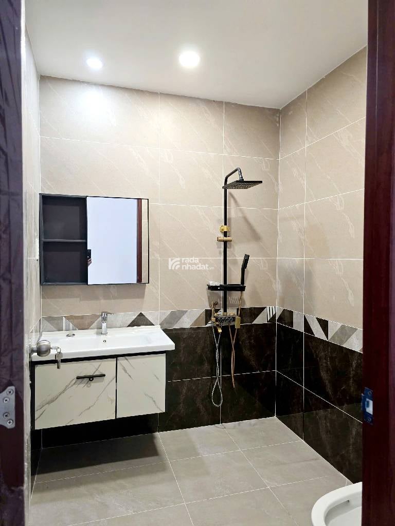 NHÀ MẶT TIỀN ĐƯỜNG 10M - 2 TẦNG -80M2 - PHƯỜNG AN LẠC - QUẬN BÌNH TÂN - TẶNG TOÀN BỘ NỘI THẤT.