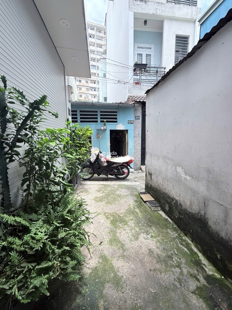 CHỦ NHÀ LÂU ĐỜI - SÁT HẺM ÔTÔ - CẠNH CHỢ THỊ NGHÈ 