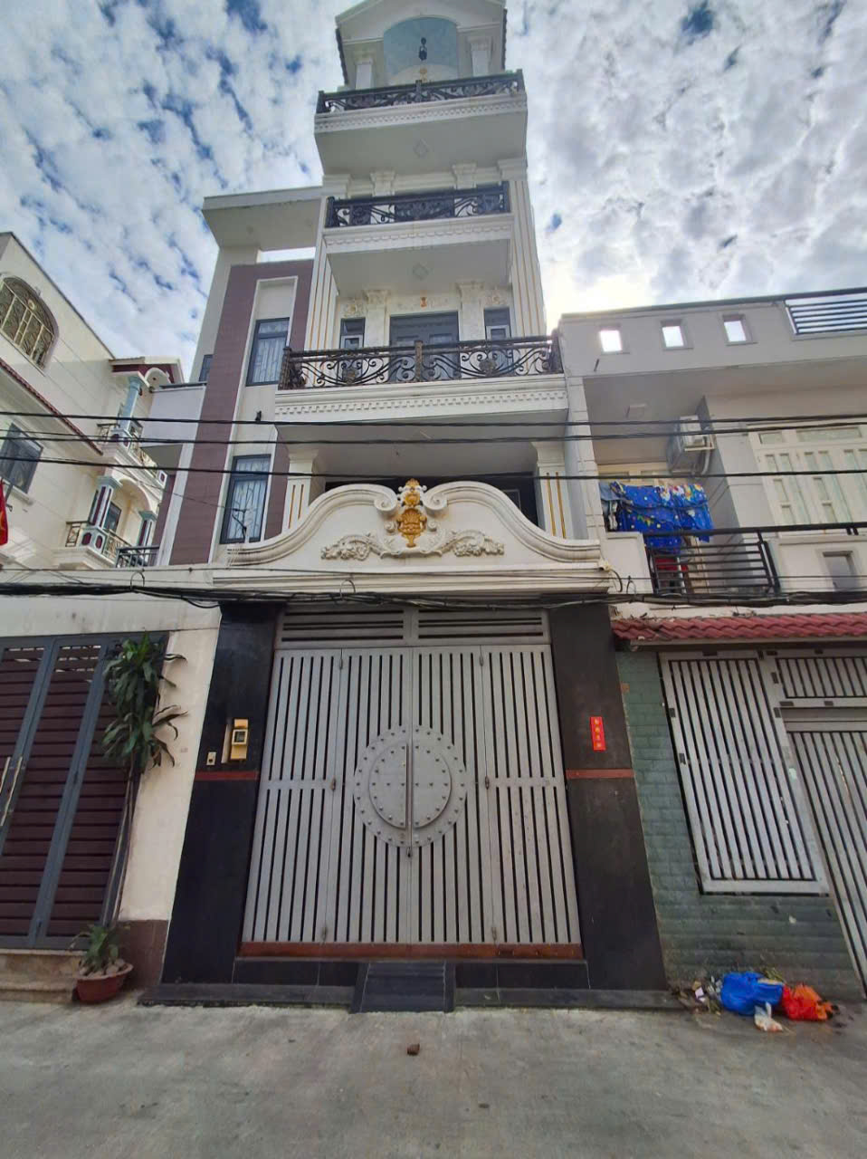 BÁN NHÀ HƯƠNG LỘ 2,GẦN NGÃ TƯ BỐN XÃ (4m x 14m x 5 TẦNG) 7,5 TỶ TL