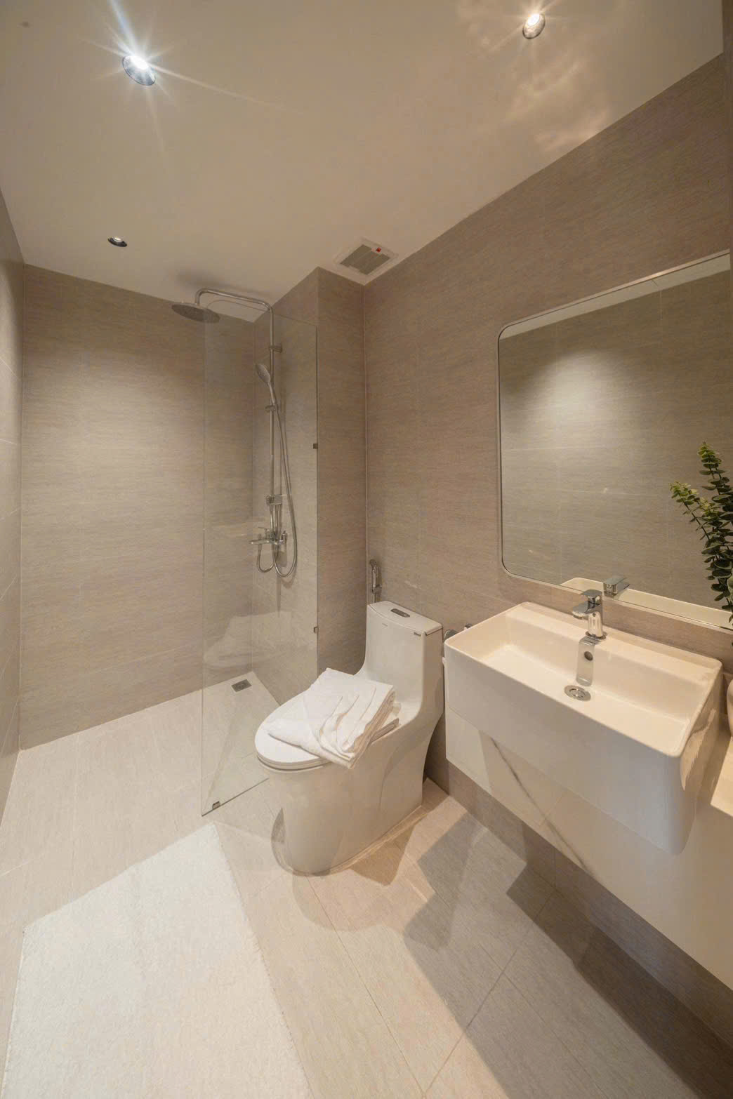 Mua nhà cách Vincom Dĩ An 5 phút trả trước chỉ 320tr đợi nhận nhà