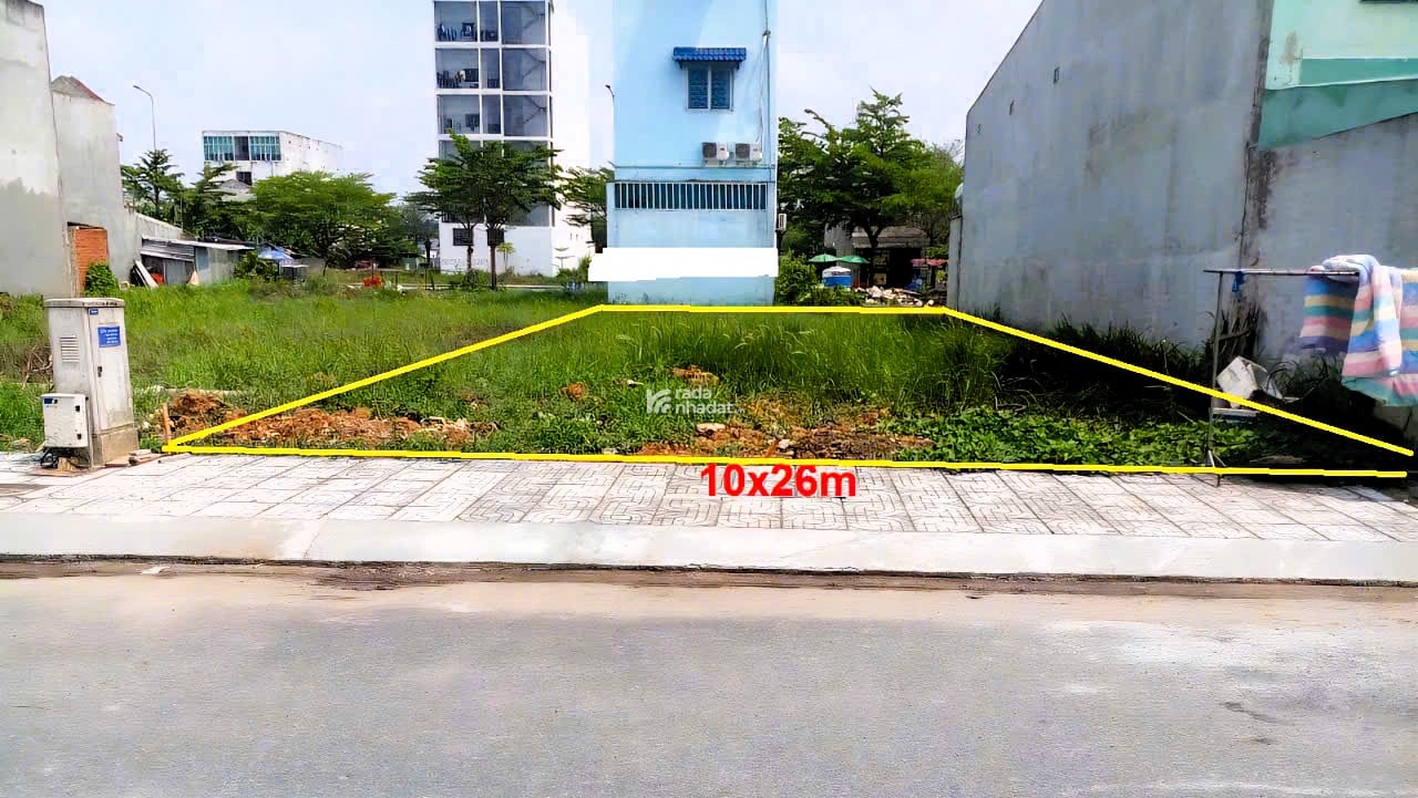 BÁN GẤP NỀN ĐẤT 260m2 FULL THỔ CƯ GIÁ RẺ , CÁCH VÒNG XOAY PHÚ LÂM Q6 CHỈ 20P DI CHUYỂN