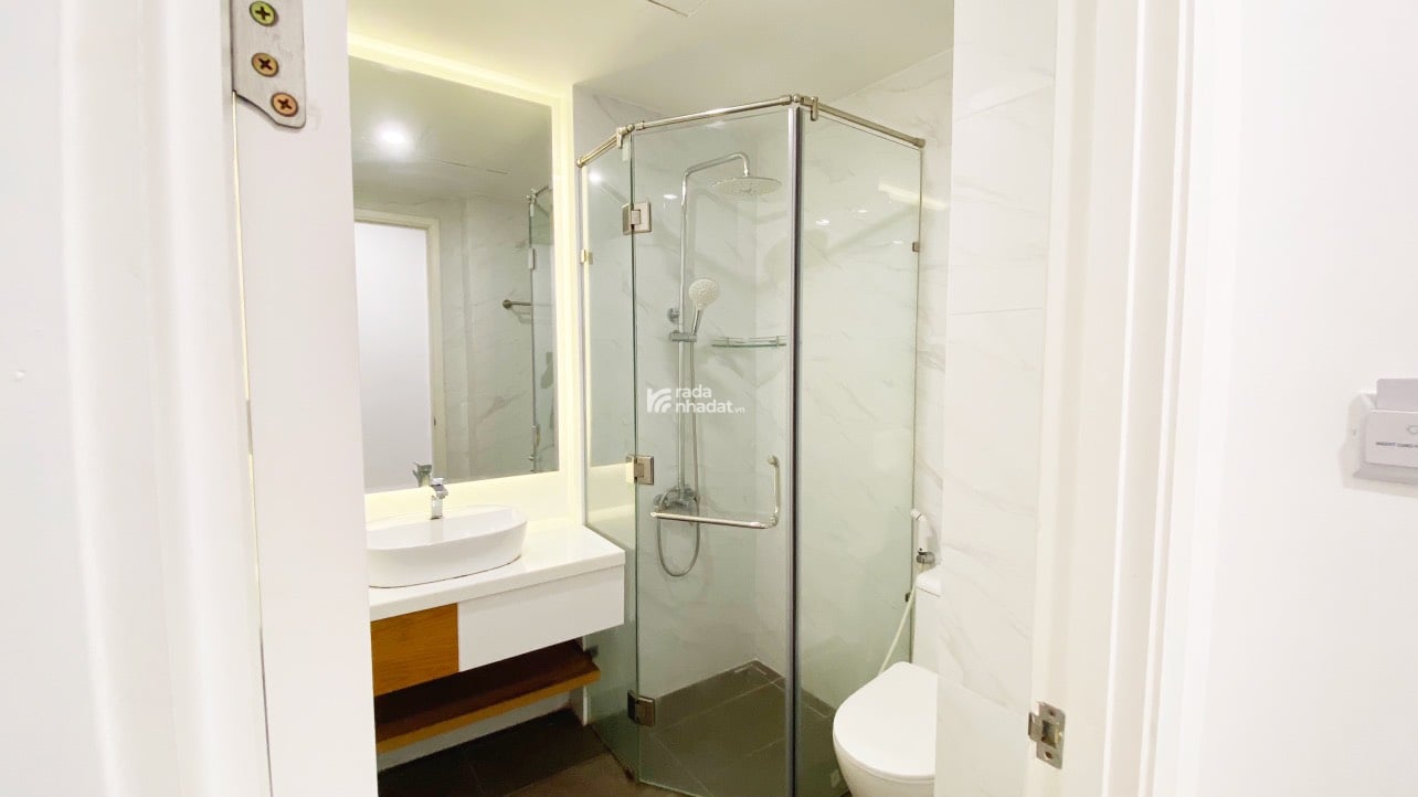 Cho thuê căn hộ quận 1, thang máy, có dịch vụ dọn phòng gần cầu Thị Nghè, Thảo Cầm Viên