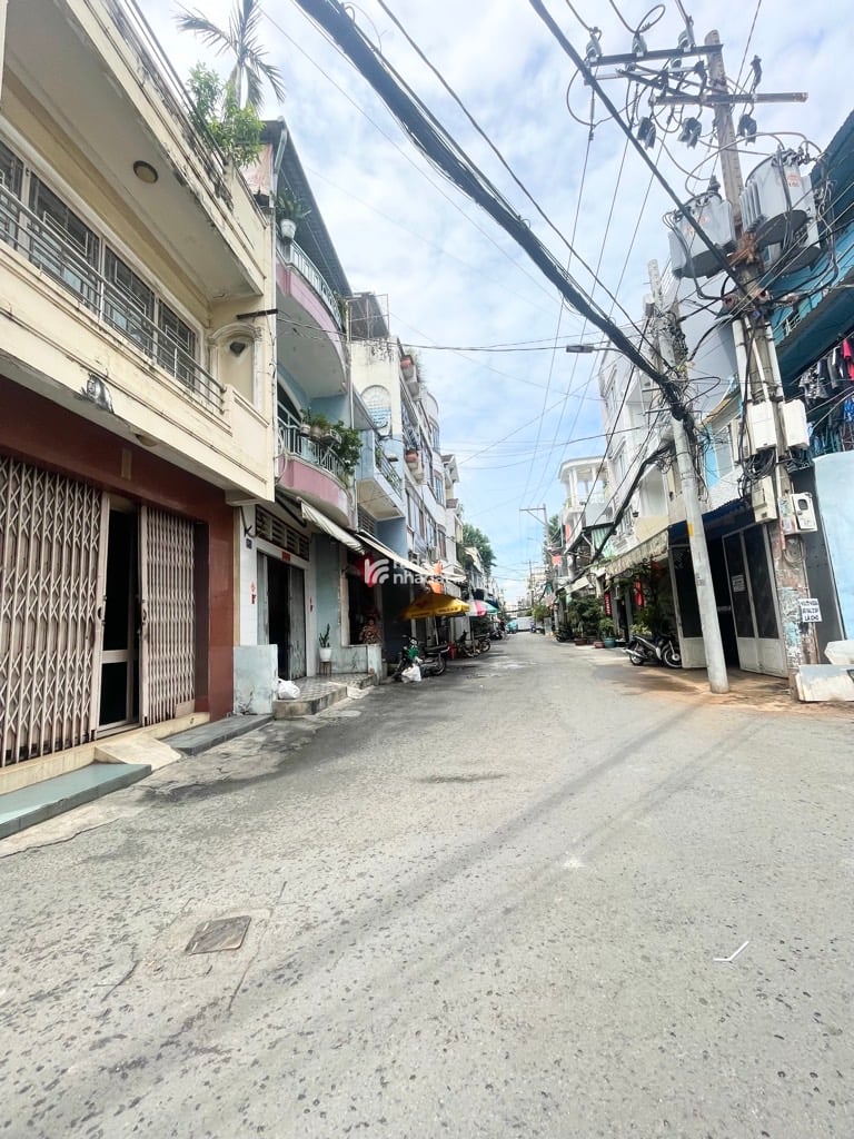  Lạc Long Quân, Phường 3, Quận 11