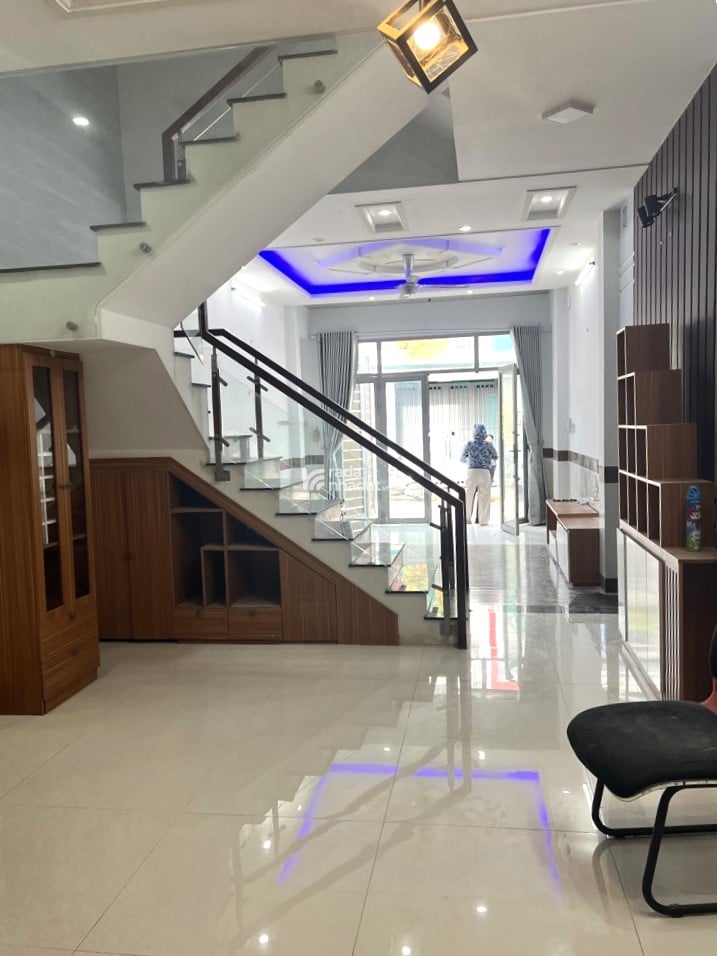 NHÀ 4 TẦNG ĐẸP 60M2 HẺM XE TẢI, P. TĂNG NHƠN PHÚ, THỦ ĐỨC