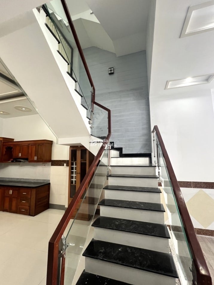 NHÀ 4 TẦNG ĐẸP 60M2 HẺM XE TẢI, P. TĂNG NHƠN PHÚ, THỦ ĐỨC