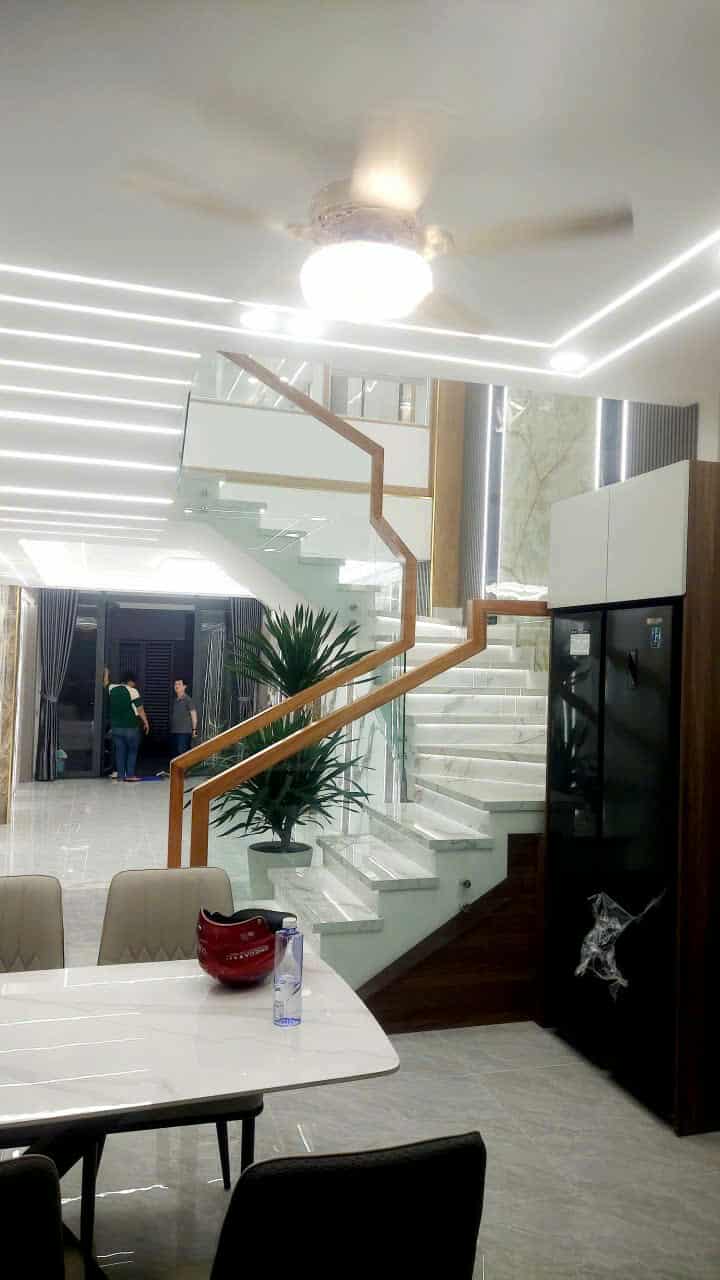 NHÀ MỚI 5 TẦNG, TÔ KÝ, TRUNG MỸ TÂY, CHO THUÊ DÒNG TIỀN 30TR/ THÁNG, 4x21, HƠN 8 TỶ