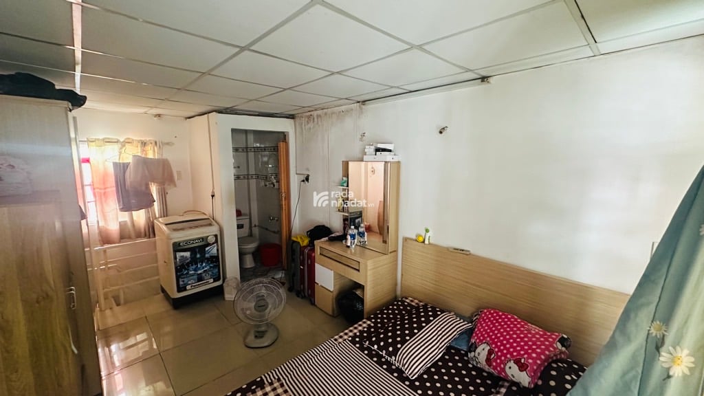 BÁN NHÀ SAU BẾN XE MIỀN TÂY DIỆN TÍCH 35  2 lầu GIÁ 2TY1 TL trí hẻm oto đậu cửa