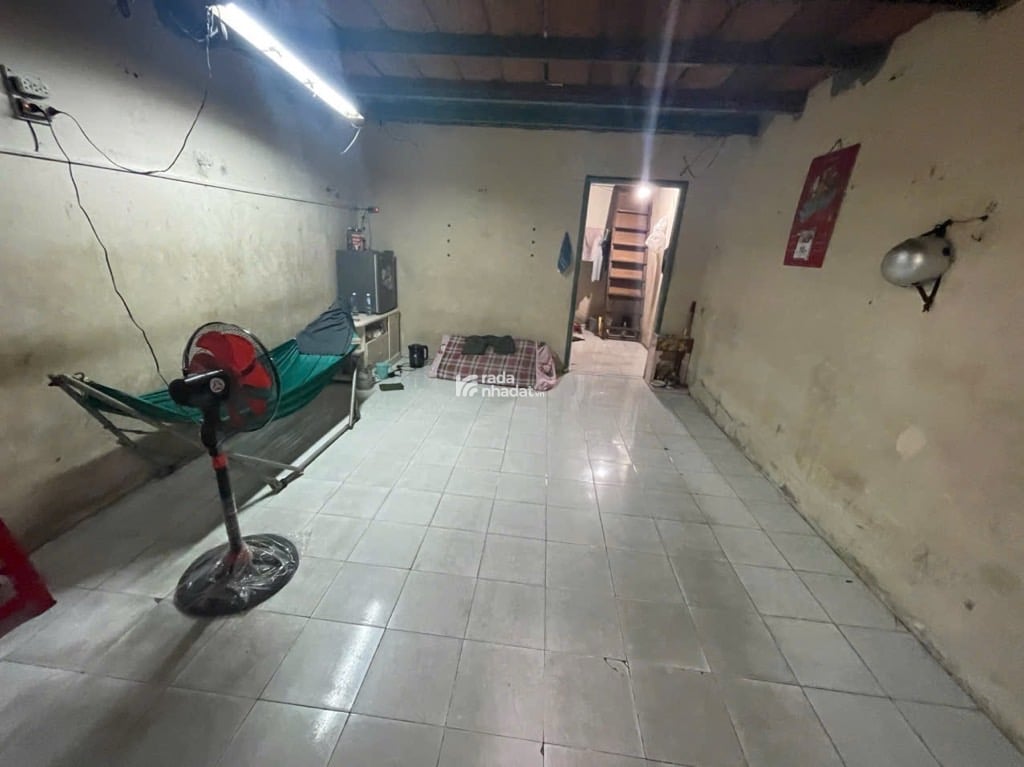 NGAY CHỢ VẢI, VILLA NGUYỄN SƠN, TÂN PHÚ, 125M2 HIẾM CÓ. GIẢM 550TR CHỈ 2.35T TL TỐT