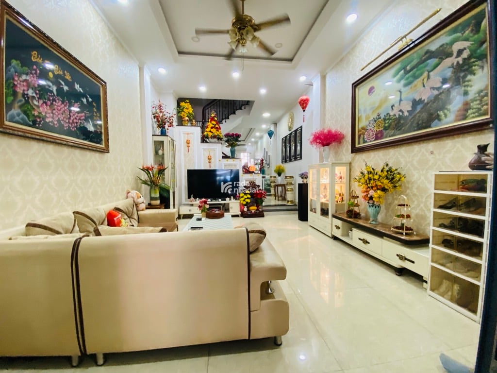 HẺM NHỰA 6m, SÁT MẶT TIỀN QL13, GẦN KDC HỒNG LONG, 4 TẦNG; 125m2 CHỈ 14 TỶ.
