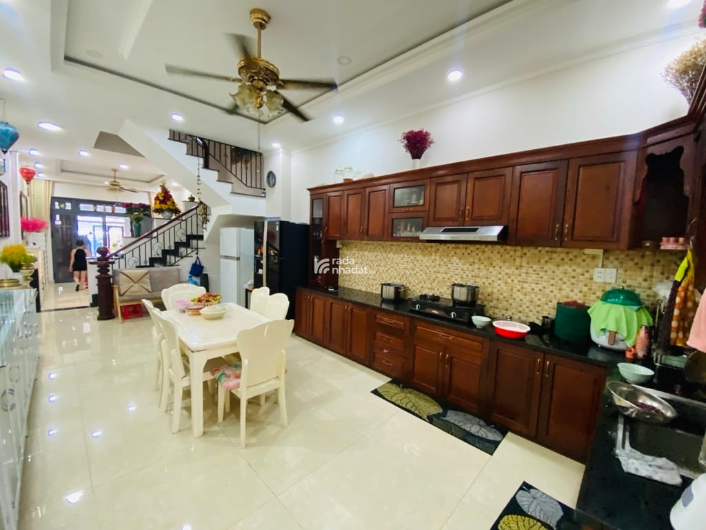 HẺM NHỰA 6m, SÁT MẶT TIỀN QL13, GẦN KDC HỒNG LONG, 4 TẦNG; 125m2 CHỈ 14 TỶ.