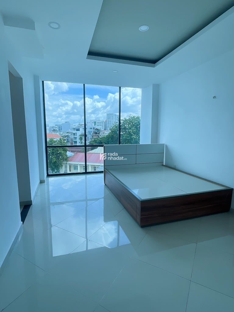 NHÀ 7 TẦNG - KHU K300 - TÂN BÌNH - NGANG KHỦNG 18M - DTCN 173M2 - DÒNG TIỀN 200TR / THÁNG - GIÁ 54 