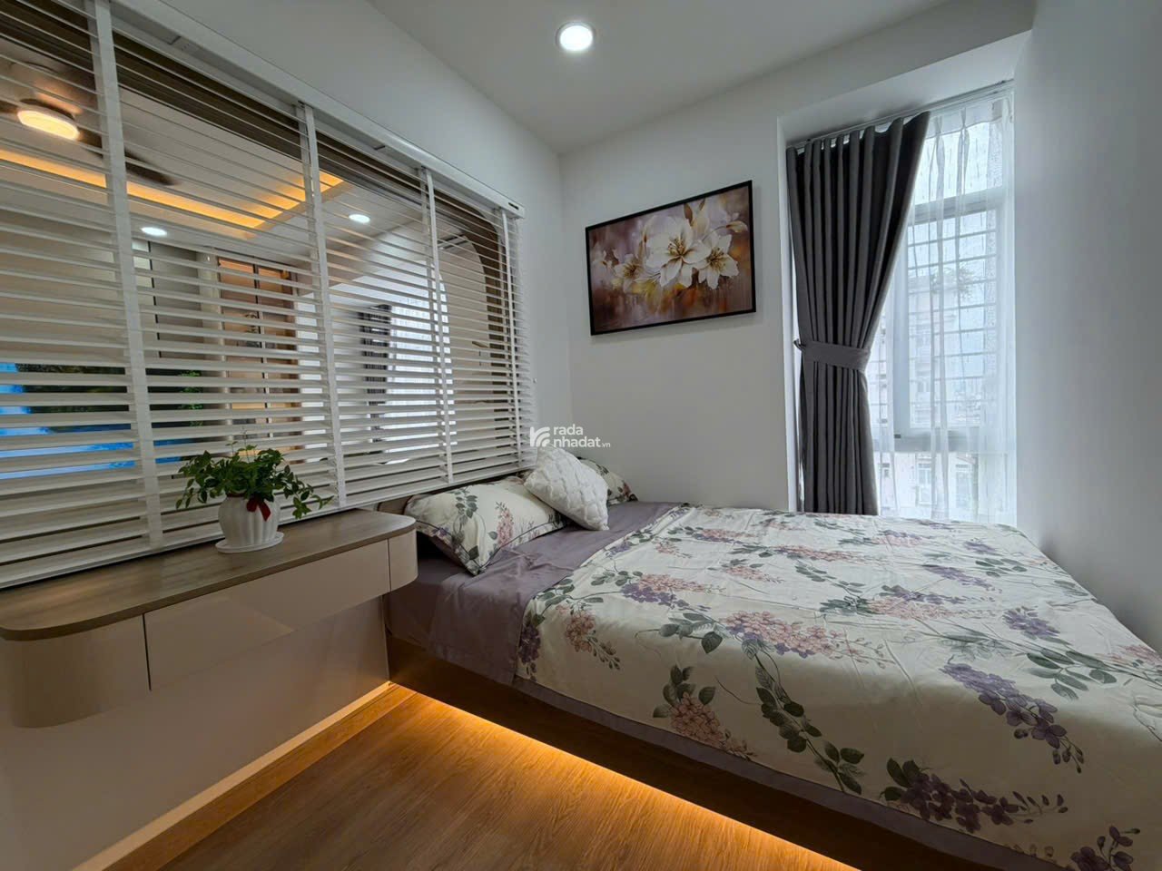 Bán nhanh căn hộ Sky garden 3, PMH, Q7, dt 72m2 căn góc, tk 3PN nhà mới đẹp, giá chỉ 6,4 tỷ 