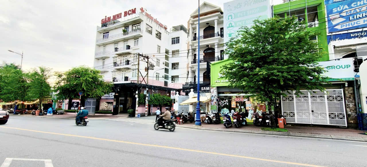 BÁN NHÀ MẶT TIỀN NGÃ 4 THỦ ĐỨC  1 Trệt 1 Lầu, 4PN, HĐT 32 triệu/tháng Bình Thọ Đầu tư sinh lời cao