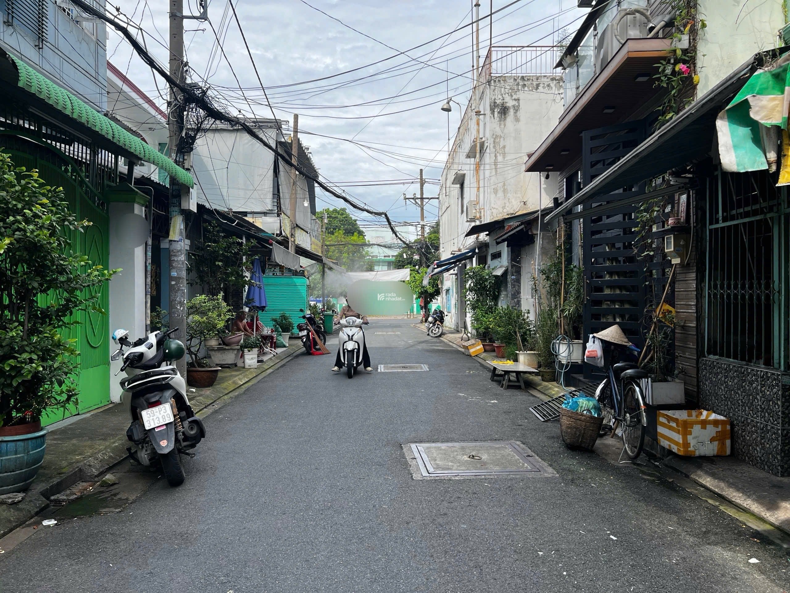 Hẻm xe hơi 8m Thạch Lam - 80M2 - Giá Ngon