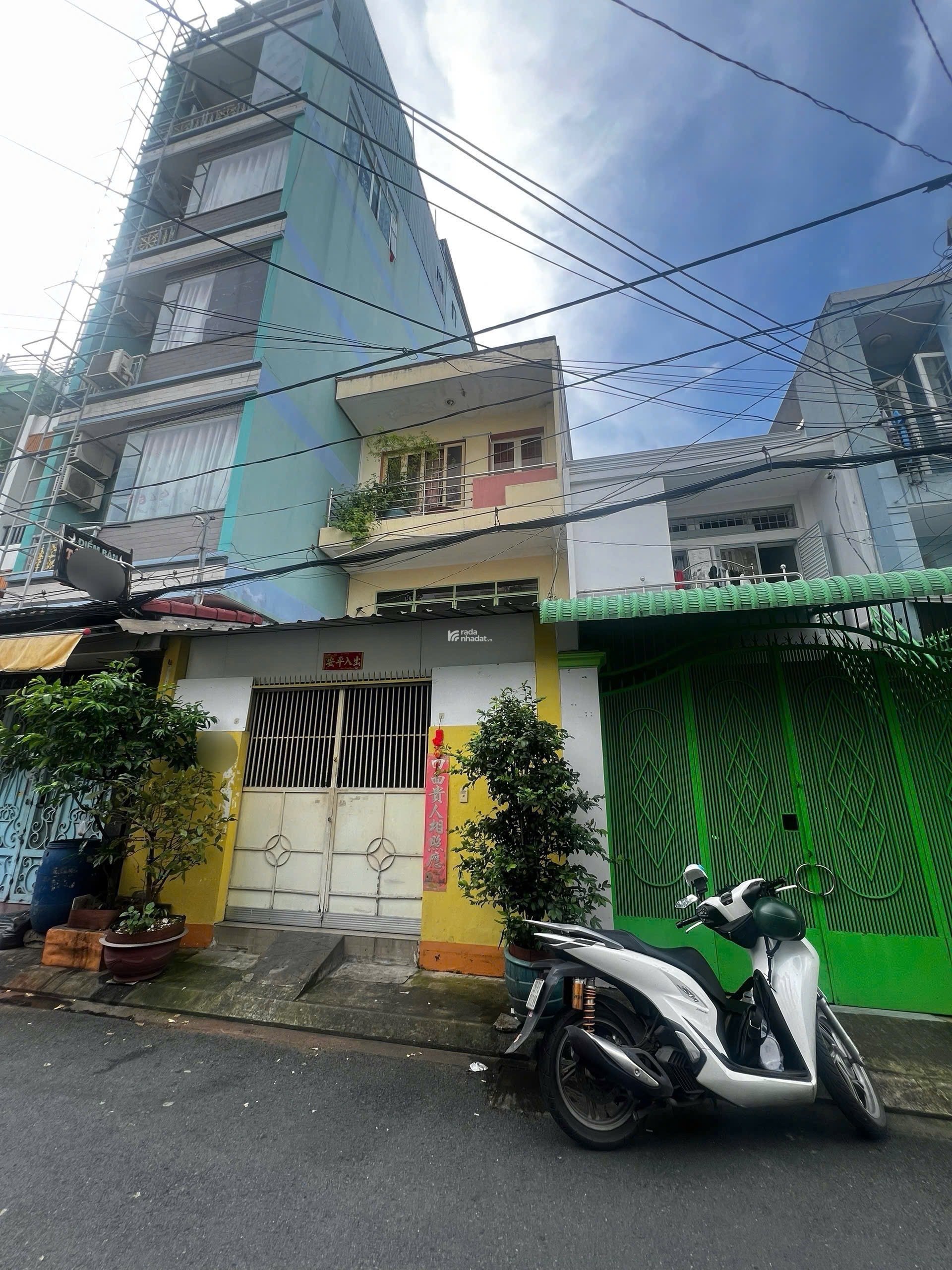 Hẻm xe hơi 8m Thạch Lam - 80M2 - Giá Ngon