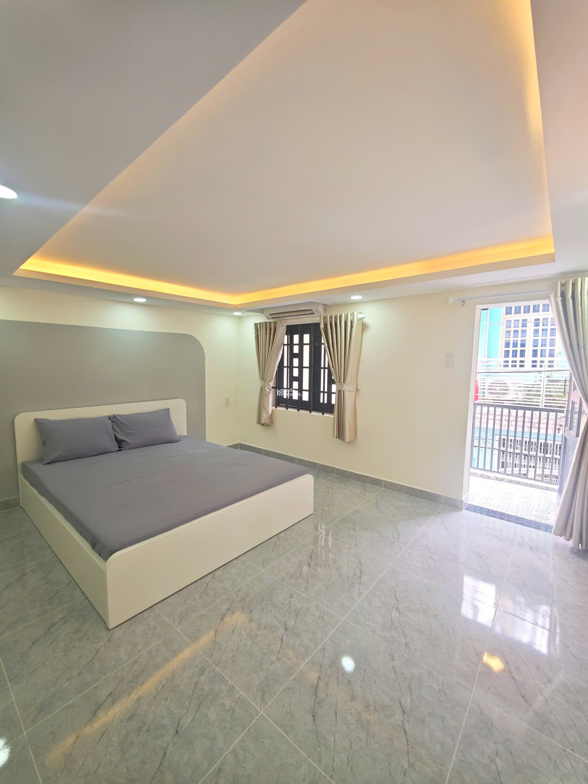 NHÀ ĐẸP TẶNG TOÀN BỘ NỘI THẤT  4.30X12 CÔNG NHẬN ĐỦ 50M2, 1 TRỆT 2 LẦU SÂN THƯỢNG.CÓ 5 PHÒNG NGỦ .