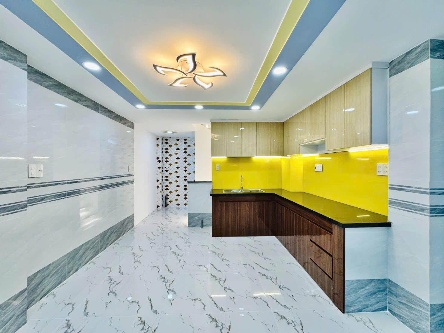 Bán gấp nhà Vũ Tùng, Phường 3, Bình Thạnh, Giá 2 tỷ 850, Diện tích 55m2
